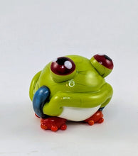 Load image into Gallery viewer, Franklin Tree Frog Hand Sculpted Glass Figure