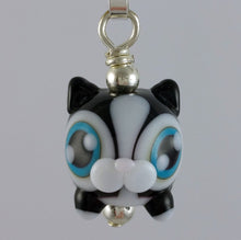 Load image into Gallery viewer, Kitteh Kitty Hand Sculpted Glass Pendant